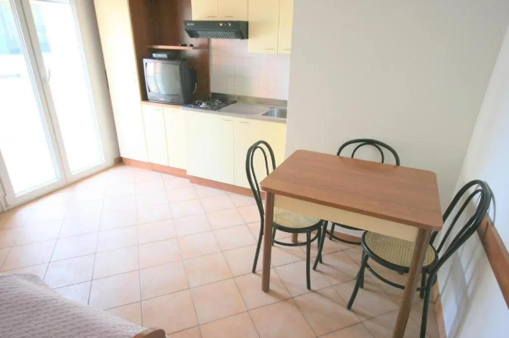 רימיני Residence Algarve 2*,