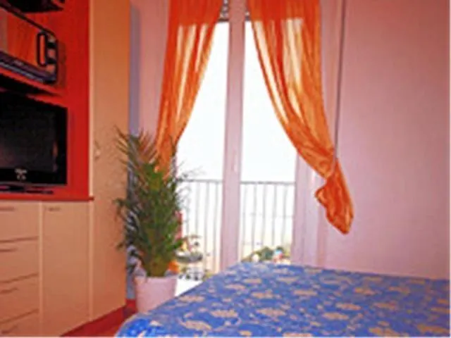 Residence Algarve Rimini 2*,